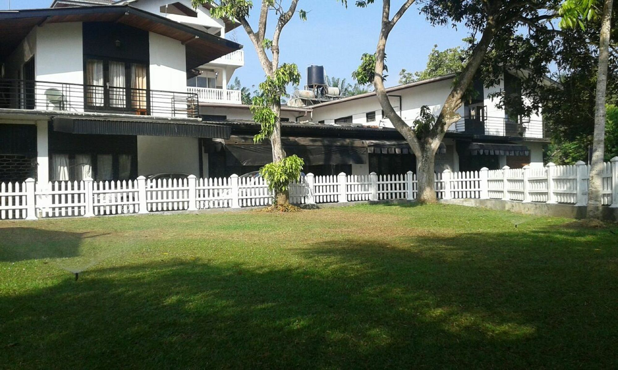 Oyo 479 Water Front Hotel Kandy Zewnętrze zdjęcie