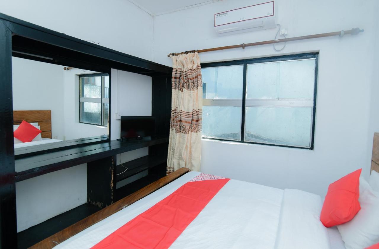 Oyo 479 Water Front Hotel Kandy Zewnętrze zdjęcie