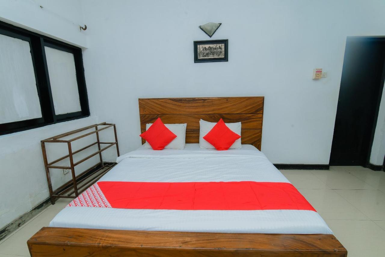 Oyo 479 Water Front Hotel Kandy Zewnętrze zdjęcie