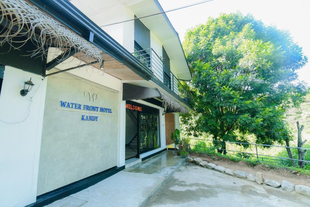 Oyo 479 Water Front Hotel Kandy Zewnętrze zdjęcie